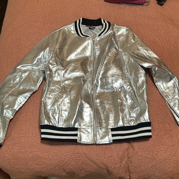 Metallic silver jacket - Picture 1 of 3